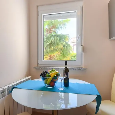 Appartement Modern In With Swimming Pool *